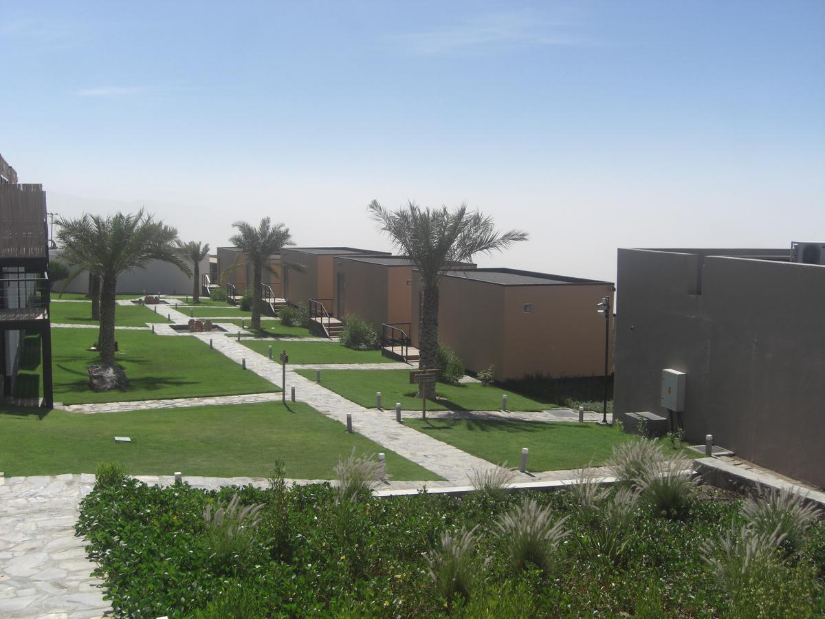 The View Hotel Al Hamra Exterior photo